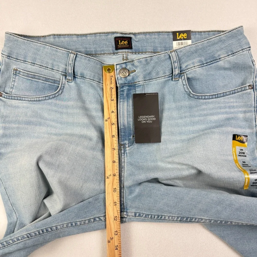 NWT Lee Womens Capri Jeans Size 20W Medium (40x22) Regular Fit Mid Rise Cropped - Picture 11 of 13